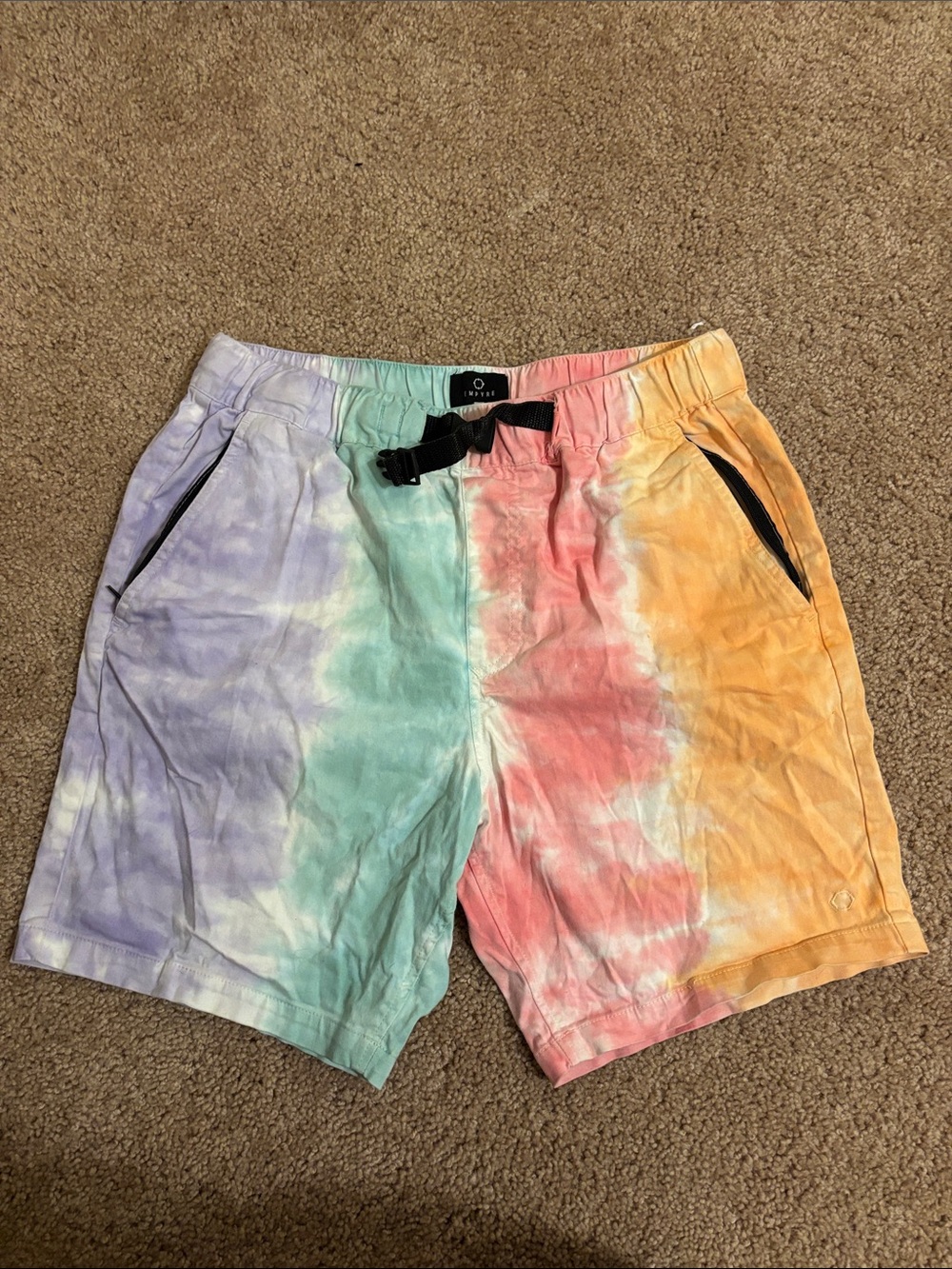 Empyre Shorts Size Small